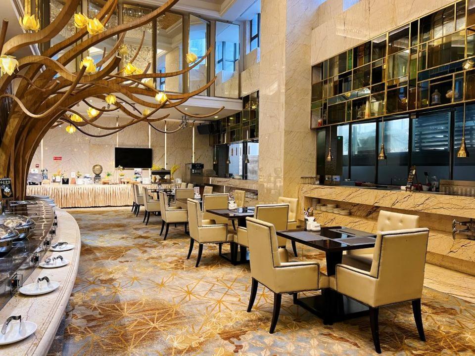 Menshine Gloria Plaza Hotel Shantou Exterior foto