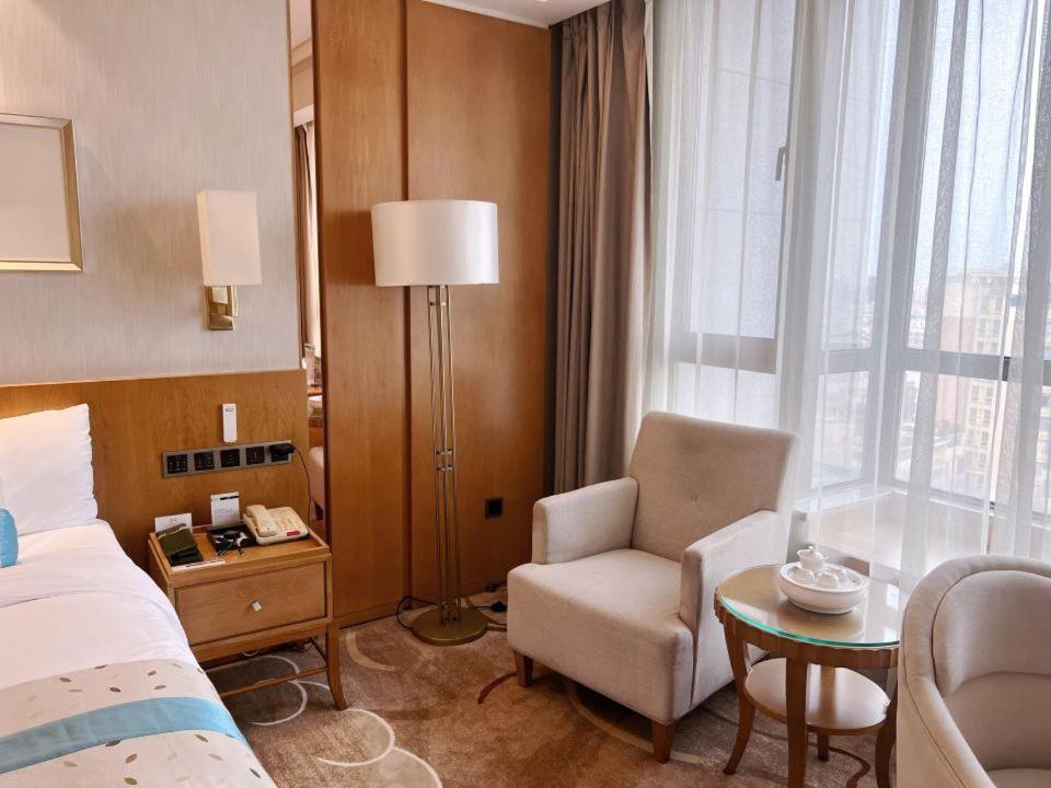 Menshine Gloria Plaza Hotel Shantou Exterior foto